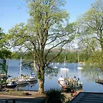 Lymestone Boutique 4*