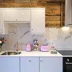 Lymestone Boutique Inn