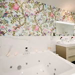 Lymestone Boutique Inn