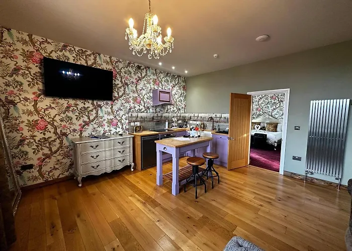 Lymestone Boutique 4*