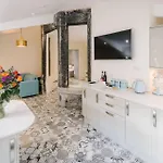 Penzion Lymestone Boutique 4*