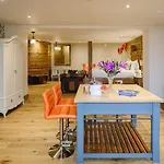 Lymestone Boutique Herberg 4*