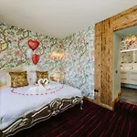 Lymestone Boutique 4*