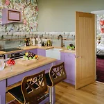 Lymestone Boutique